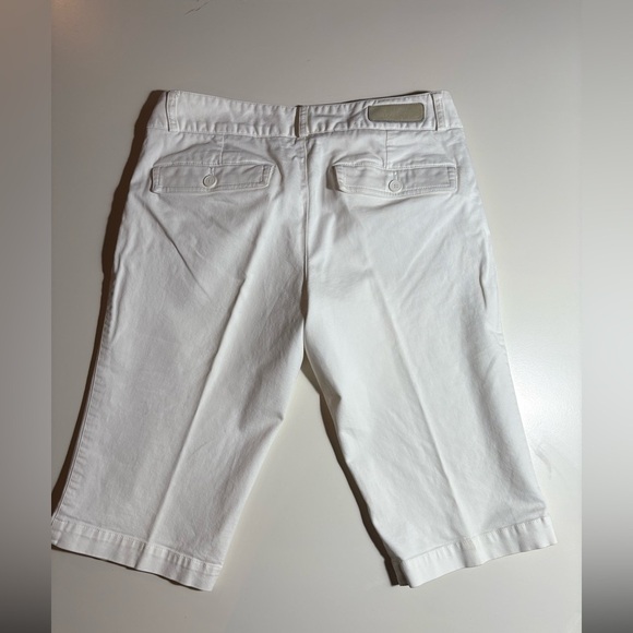 Lacoste Women's Classic White Bermudas - Picture 2 of 3